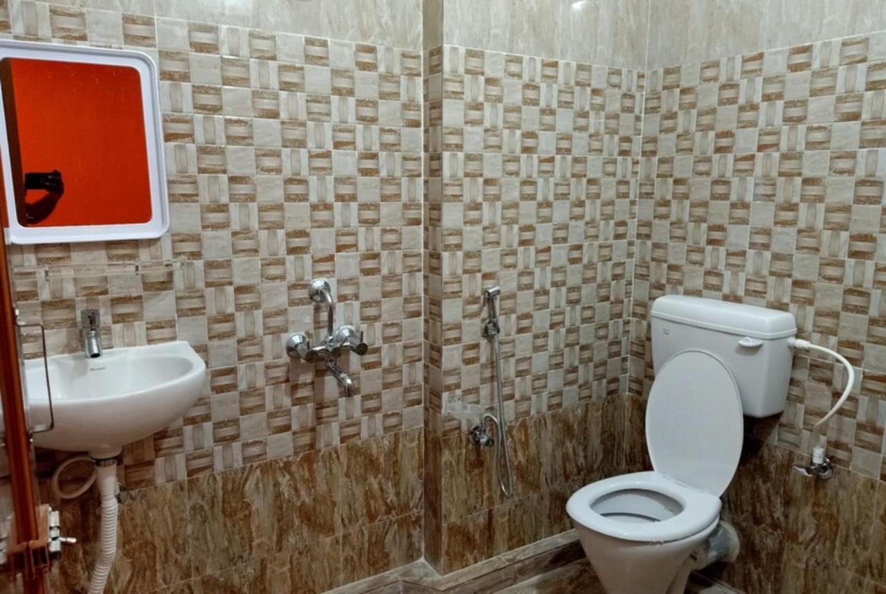 Goroomgo Hotel Planet Bhubaneswar Ngoại thất bức ảnh