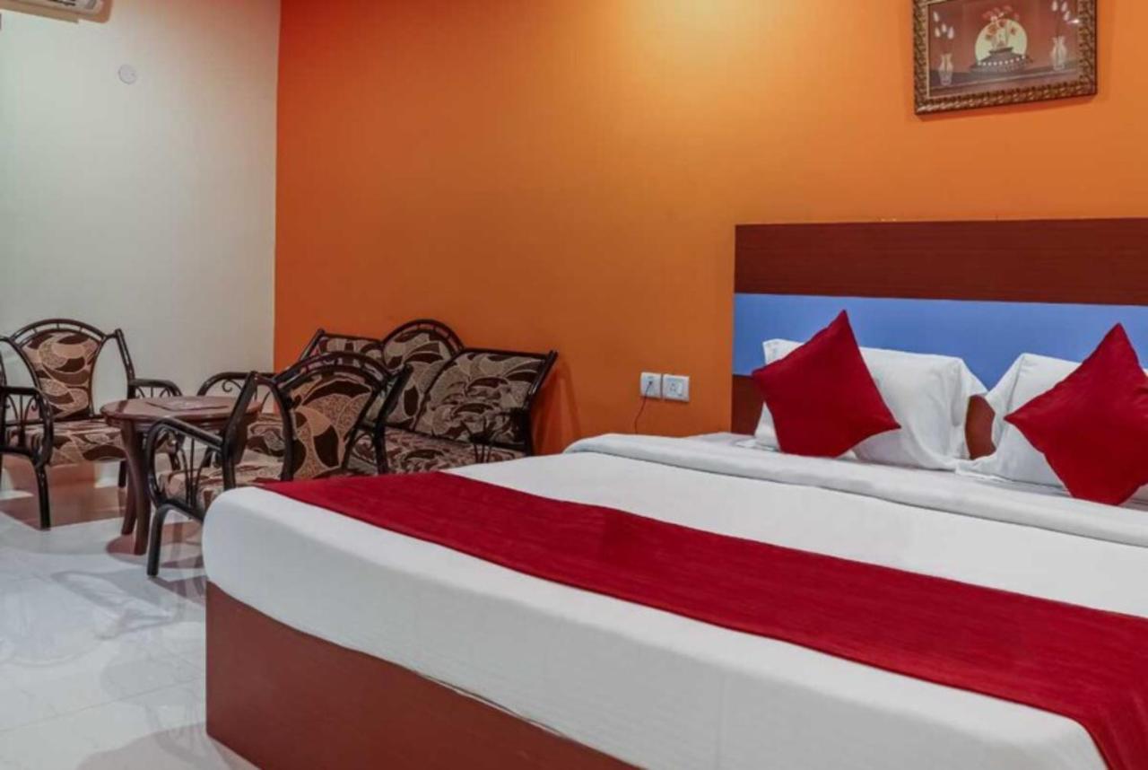 Goroomgo Hotel Planet Bhubaneswar Ngoại thất bức ảnh