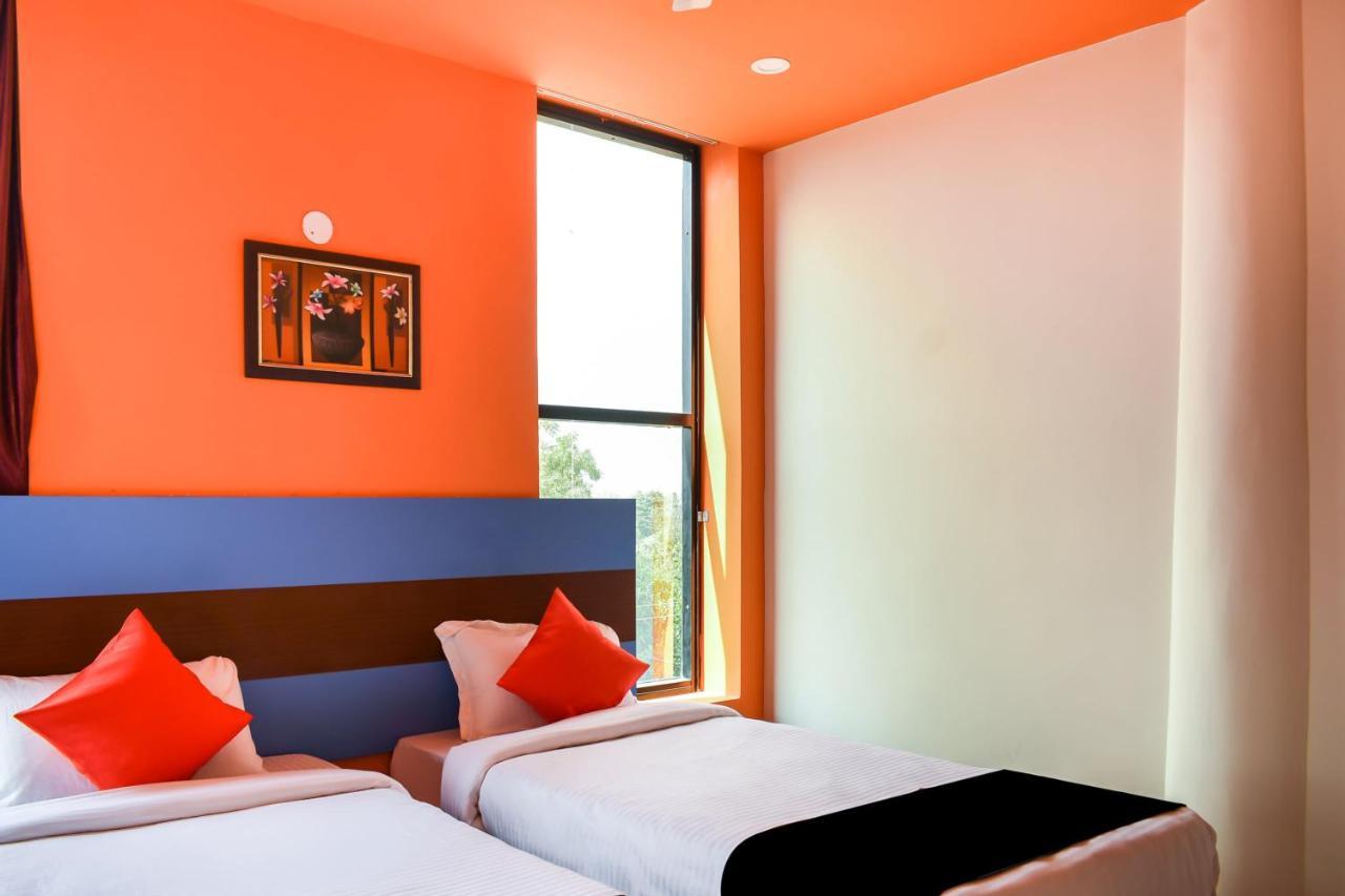 Goroomgo Hotel Planet Bhubaneswar Ngoại thất bức ảnh